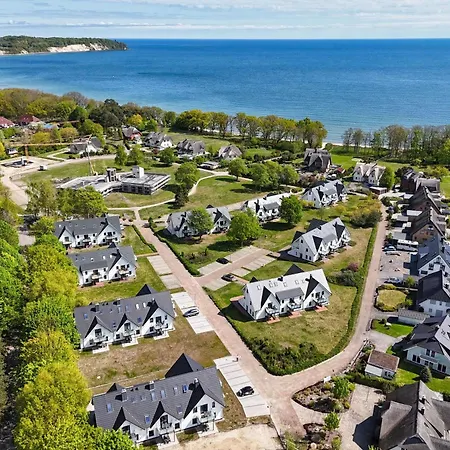 Strandnahe Mit Terrasse, Gratis Nutzung Vom Ahoi Erlebnisbad Und Sauna In Sellin - Rex Rugia 14-4 Appartement *
